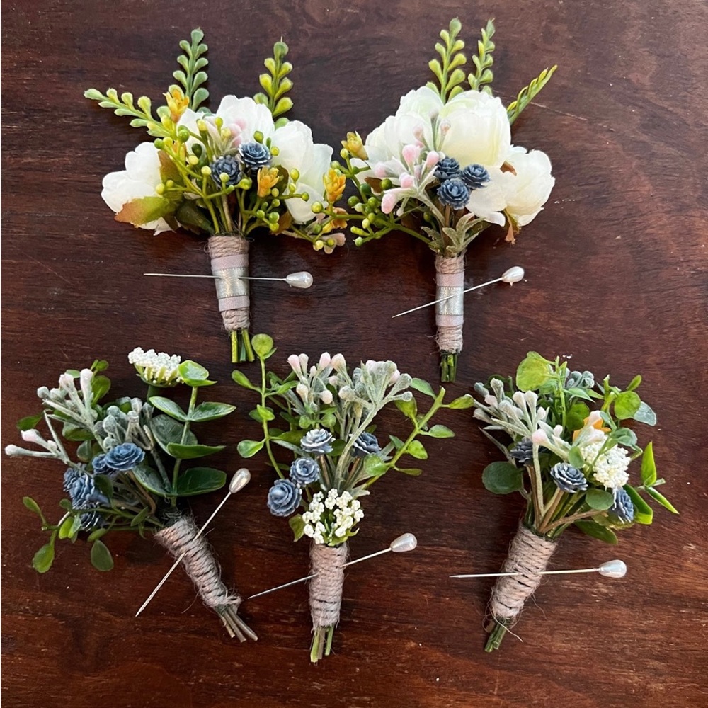 Handmade Wedding Boutonnieres. 5 total